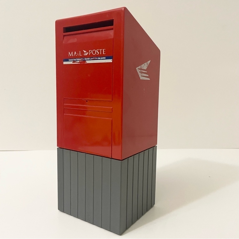 Canada Post Mail Box Coin Bank - Picture 12 of 13